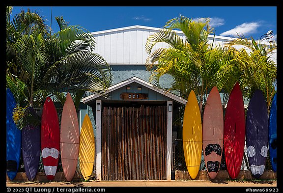 Door framed with surfboards, Paia. Maui, Hawaii, USA (color)