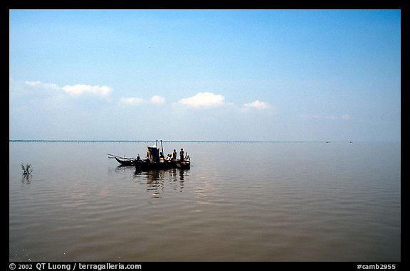 Immensity of the Tonle Sap. Cambodia (color)