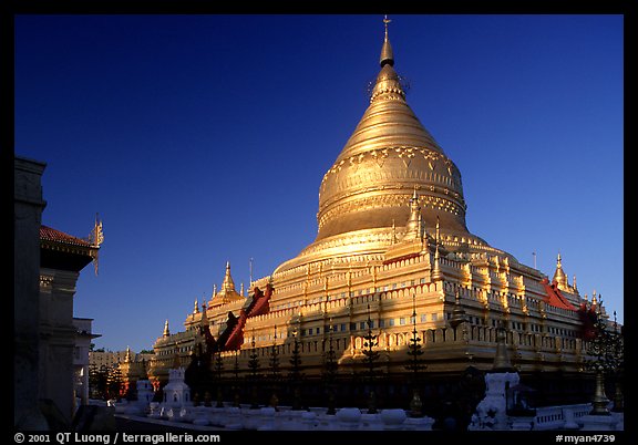 Shwezigon Paya. Bagan, Myanmar (color)