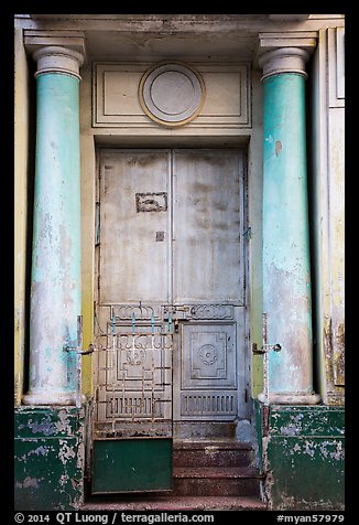 Door framed with columns. Yangon, Myanmar (color)