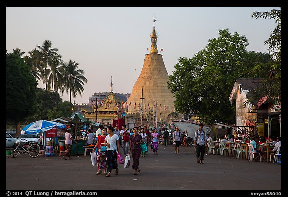 Food stalls near Botataung Pagoda. Yangon, Myanmar (color)