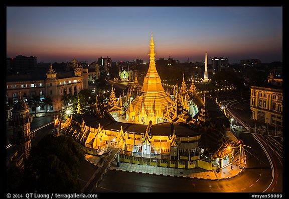 City Hall, Sule Pagoda, and Independence Monument at dawn. Yangon, Myanmar (color)