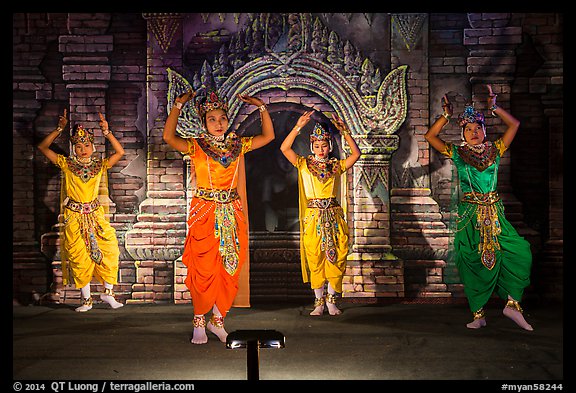 Dancers in traditional costume. Bagan, Myanmar (color)