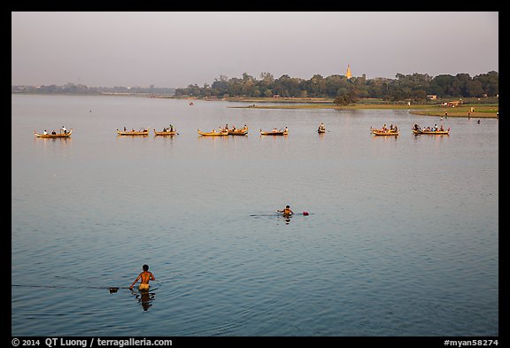 Rowboats on Taungthaman Lake. Amarapura, Myanmar (color)