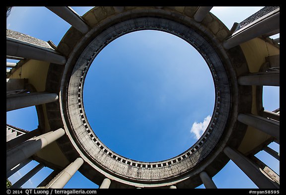 Looking up Taukkyan War Memorial. Bago, Myanmar (color)