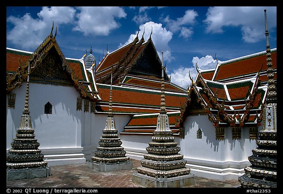 Wat Pho, the oldest and largest Wat in Bangkok. Bangkok, Thailand (color)