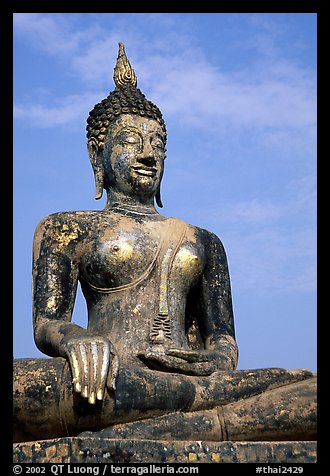 Classic sitting Buddha image. Sukothai, Thailand (color)