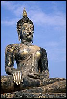 Classic sitting Buddha image. Sukothai, Thailand ( color)
