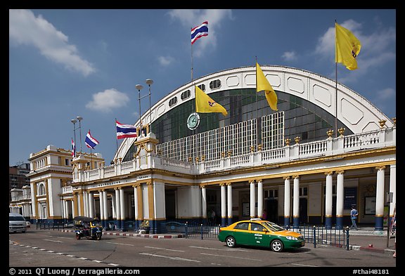 Hualamphong railway station. Bangkok, Thailand (color)