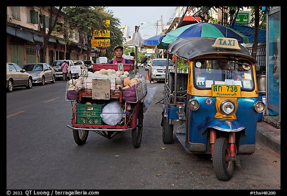 Foot vendor cart and tuk tuk. Bangkok, Thailand (color)