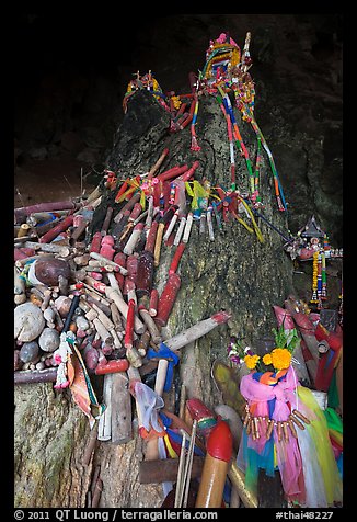 Tham Phra Nang cave sanctuary, Rai Leh. Krabi Province, Thailand