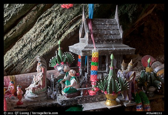 Spirit House, Tham Phra Nang, Rai Leh. Krabi Province, Thailand (color)