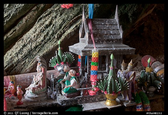 Spirit House, Tham Phra Nang, Rai Leh. Krabi Province, Thailand