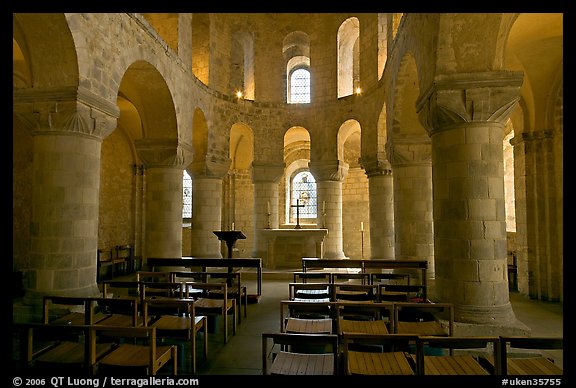 Norman-style chapel of St John the Evangelist, here the royal family worshipped, Tower of London. London, England, United Kingdom (color)