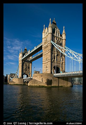 Tower Bridge, early morning. London, England, United Kingdom (color)