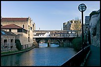 Pulteney Bridge, quay, and river Avon, late afternoon. Bath, Somerset, England, United Kingdom (color)