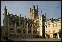 Public square and Bath Abbey, late afternoon. Bath, Somerset, England, United Kingdom