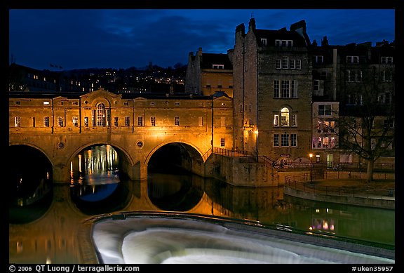 Pulteney Bridge and weir at night. Bath, Somerset, England, United Kingdom (color)