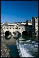 Pulteney Bridge and weir, morning. Bath, Somerset, England, United Kingdom