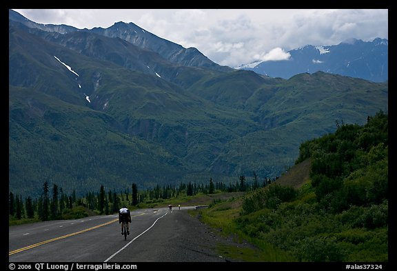 Road cycling, Glenn Highway. Alaska, USA