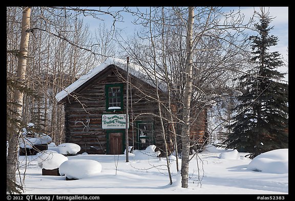 Storebuilding in winter. Wiseman, Alaska, USA