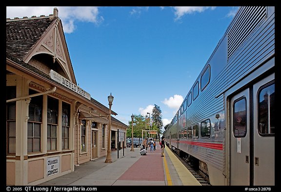 Caltrain at the Menlo Park train station. Menlo Park,  California, USA