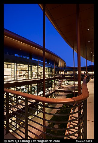 James Clark Center, home to Stanford's Bio-X program, dusk. Stanford University, California, USA (color)