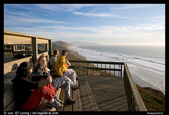 Observation platform at Fort Funston overlooking the Pacific. San Francisco, California, USA