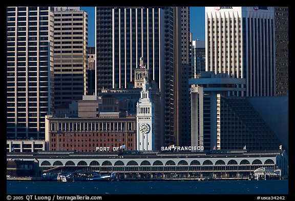 Embarcadero and port of San Francisco building seen from Treasure Island, early morning. San Francisco, California, USA