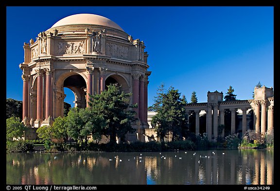 Rotunda and colonades, Palace of Fine Arts, morning. San Francisco, California, USA