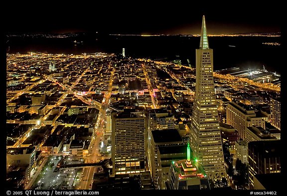 Picture/Photo: City lights with Transamerica Pyramid. San Francisco, USA