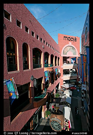 Westfield Horton Plaza designed by Jon Jerde. San Diego, California, USA (color)