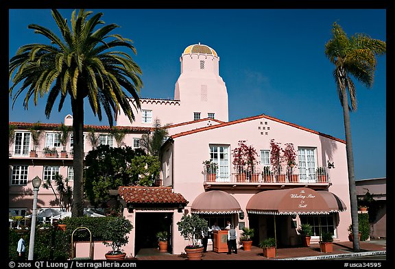 La Valencia Hotel, designed by William Templeton Johnson. La Jolla, San Diego, California, USA (color)