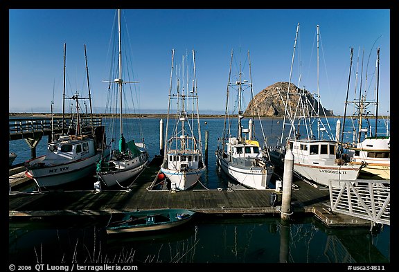 Harbor and Morro Rock, morning. Morro Bay, USA (color)