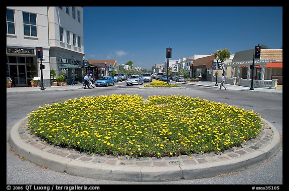 Flower circle, Castro Street, Mountain View. California, USA (color)