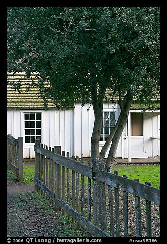 Happy Hollow Farm, Rancho San Antonio Open Space Preserve, Los Altos. California, USA (color)