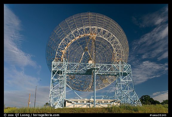 150ft parabolic reflector operated by SRI International. Stanford University, California, USA