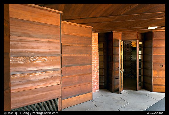 Entrance, Hanna House. Stanford University, California, USA