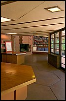 Library, Hanna House, a Frank Lloyd Wright masterpiece. Stanford University, California, USA