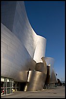 Free-form sculptural curves of the Walt Disney Concert Hall, early morning. Los Angeles, California, USA