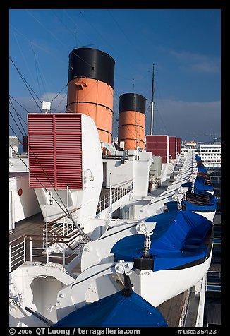 Chimneys, and life rafts aboard the Queen Mary liner. Long Beach, Los Angeles, California, USA (color)