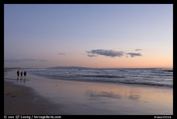 Beach at sunset. Santa Monica, Los Angeles, California, USA (color)