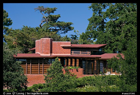 Facade , Hanna House, a Frank Lloyd Wright masterpiece. Stanford University, California, USA
