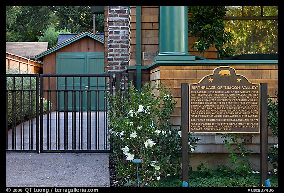 Hewlett-Packard garage and historical landmark sign. Palo Alto,  California, USA (color)