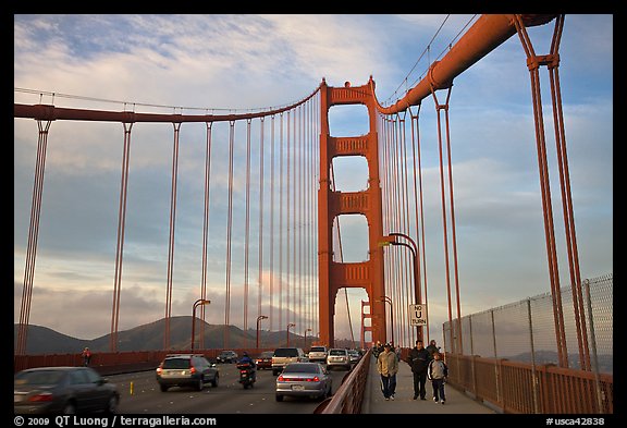 Sidewalk and traffic from the Golden Gate Bridge. San Francisco, California, USA