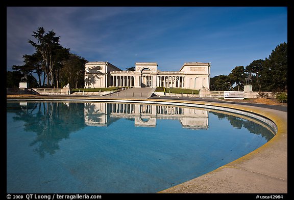Basin reflecting California Palace of the Legion of Honor, Lincoln Park. San Francisco, California, USA