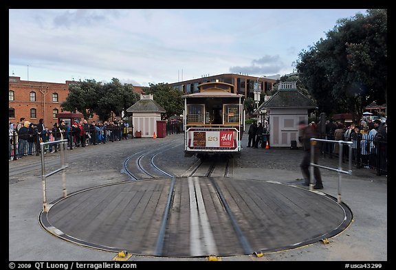 Turntable and cable car. San Francisco, California, USA