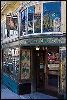 Entrace to the Vesuvio Cafe, North Beach. San Francisco, California, USA