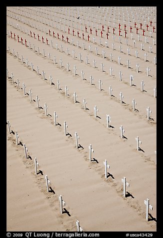 Arlington West memorial crosses. Santa Monica, Los Angeles, California, USA