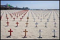 Memorial to fallen soldiers and Santa Monica Pier. Santa Monica, Los Angeles, California, USA